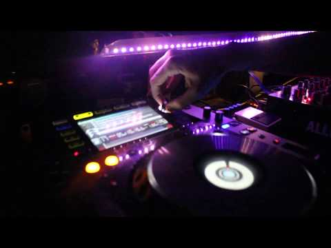 Damian Levensohn at Cocoliche (07/2017) Part 2