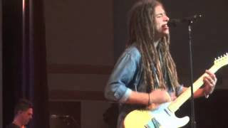 Jason Castro singing "Runaway" Fort Wayne..