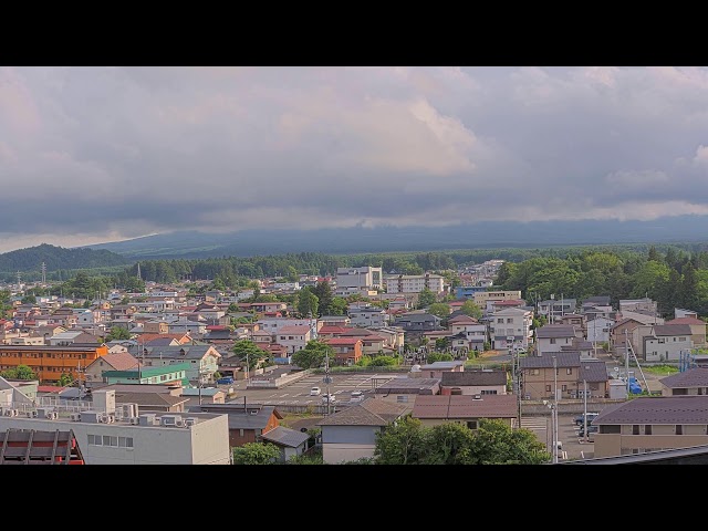 富士山駅から望む富士山