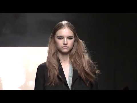 Prada - Fall/Winter 2007 Fashion Show