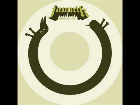 Jamnik Mixtape - Tłusty - 03. Jamniczek (Music by 2sty, Cuty by Bidikostu)