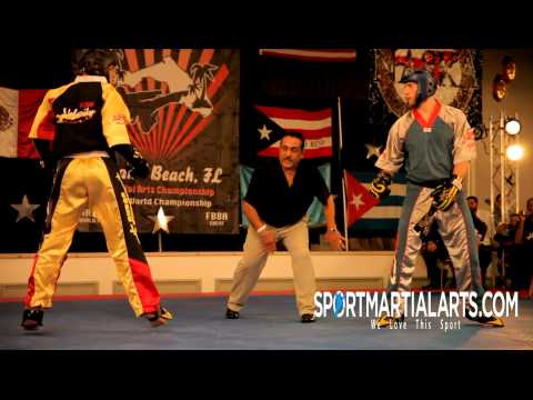 Leo Valdivia v Ross Levine - Men's Sparring Grand Championships - 2013 Pan American Internationals