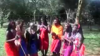 preview picture of video 'Videos from Desert Ways  Oloip Maasai Dancers HQ'