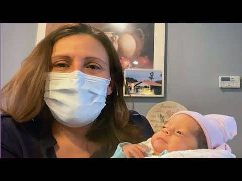 今ホームセーフを満たすために3週間を待たなければならなかったママと赤ちゃん (Mom and Baby Who Had to Wait 3 Weeks to Meet Now Home Safe)