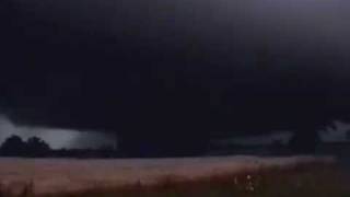 preview picture of video 'Shelf Cloud, Lightning in Southeast Kansas [June 1, 2009]'