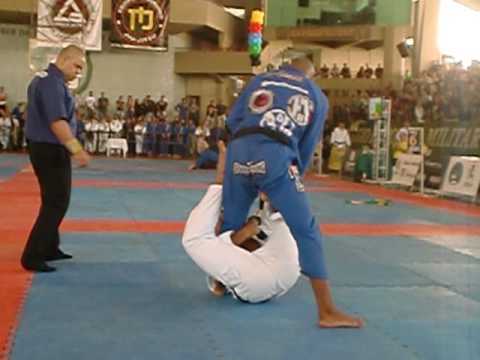 Alex Aparecido vs Erberth Santos