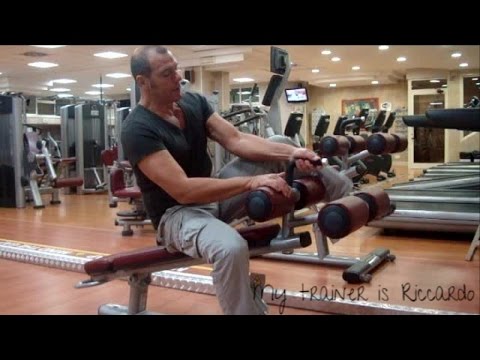 Pericoloso di quello infortunio al ginocchio Terapia manuale in osteocondrosi della colonna vertebrale cervicale foto