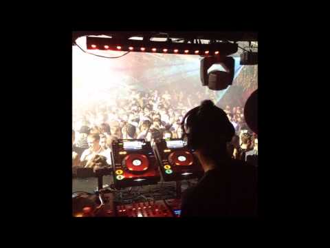 Phil Weeks @ Magna Carta - Studio 338/London (08.11.2014)