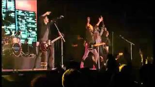 McFly Ft. Taio Cruz - Shine A Light @ Jingle Bell Ball 2010