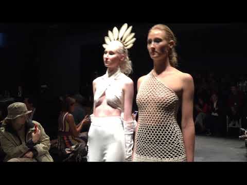 Mercedes-Benz Fashion Week Istanbul SS20 | Önder Özkan | Videoshoot By Fashionziner