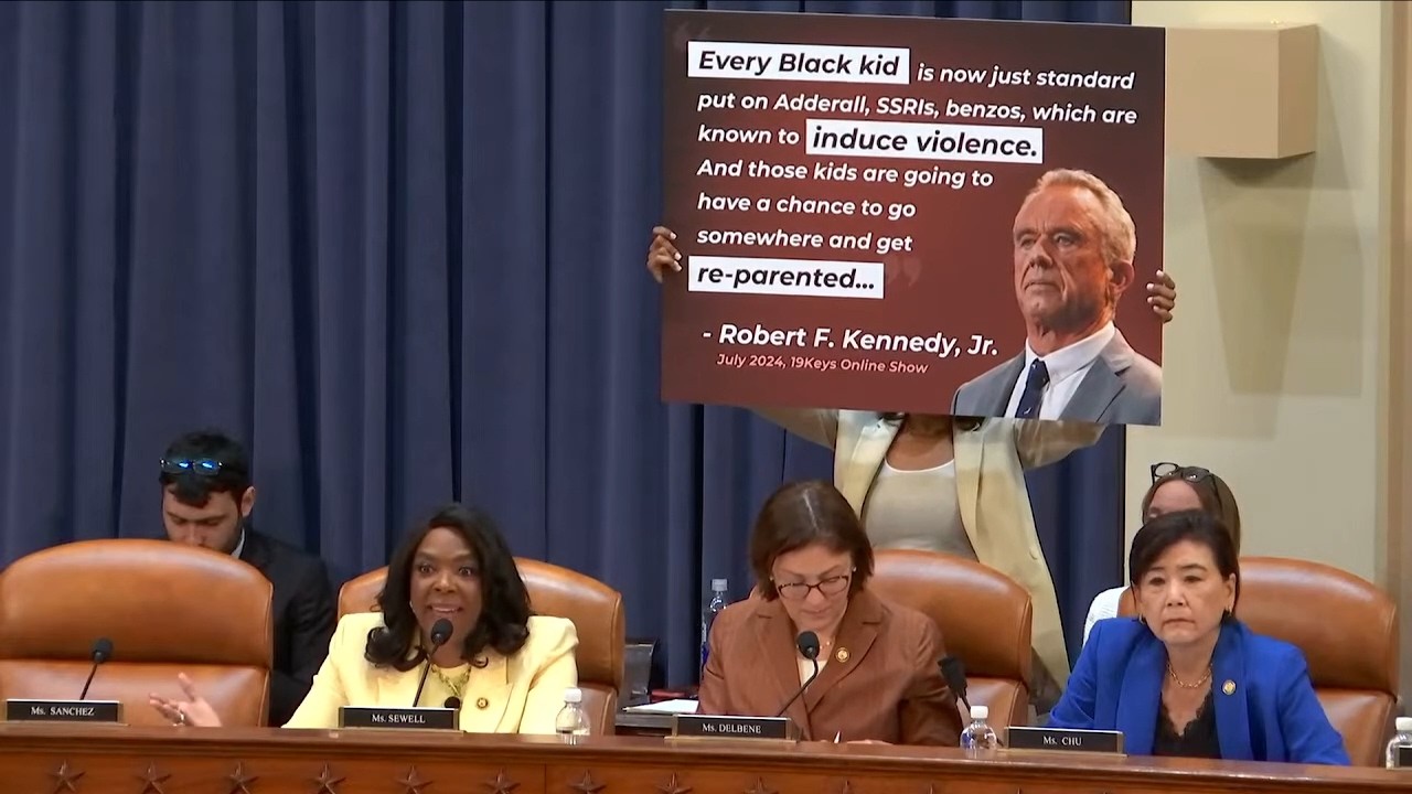 Pushback Over Plan to Remove Navigation Aids | Boating Maps News