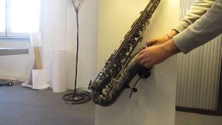 Video thumbnail for Locoparasaxo stand passes earthquake test!! by Locoparasaxo Wall-mounted Saxophone Stands