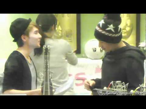 [Ryeowook FANCAM] 110119 Super Junior Ryeowook @ Sukira KTR