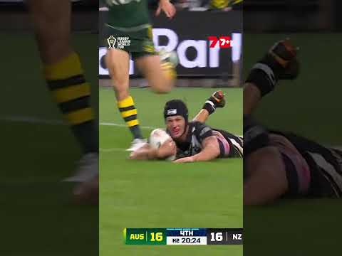 Kalyn Ponga with a cheeky try on debut
