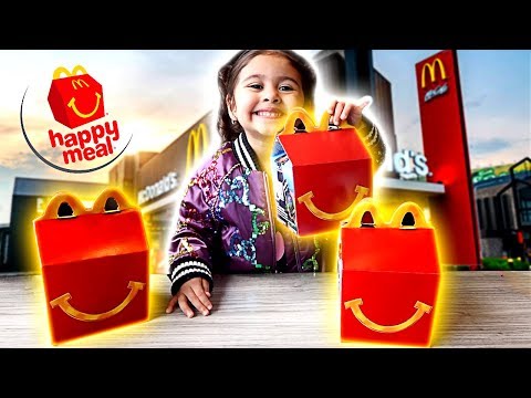 ELLE'S REACTION TO HER FIRST MCDONALD'S HAPPY MEAL!!! Video