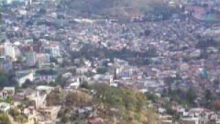 preview picture of video 'Tegucigalpa, Honduras vista desde cerro el Picacho'