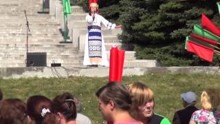 preview picture of video 'Беларусь Памятник на озере Нарочь (The obelisk on Narach)'