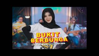 Download lagu Bukit Berbunga - Uci Bing Slamet | 3 Papah Muda feat Lidyara (Cover Versi Kenyed) mp3