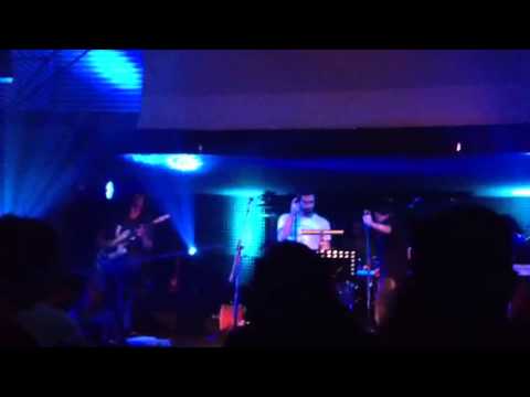 Faltsa oneira- olo m afineis na s afisw -proskinitis