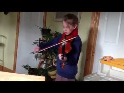 Lisa playing Lannigans Ball