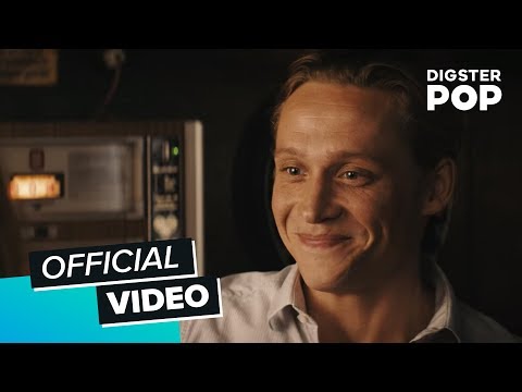 Matthias Schweighöfer - Fliegen (aus dem Film „Der Nanny“)
