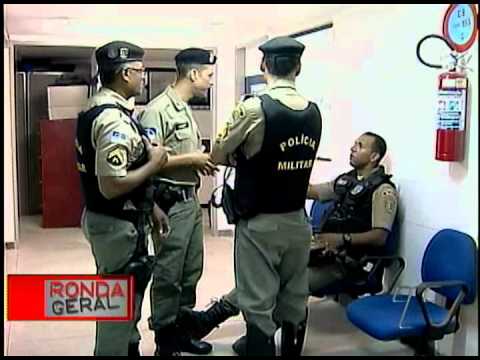 MC Sheldon é detido pela polícia