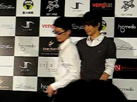 090605 Rain Fashion Concert Press Con by rainhk