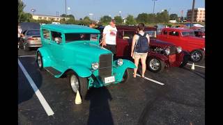 Quaker Steak & Lube Austintown Sunday Night Car Cruise 2017