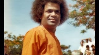 preview picture of video 'Sathya Sai Baba - speech / eng 2006 / Сатья Саи Баба говорит'