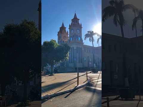 De Moto táxi passando pelo Centro em Frutal-Minas Gerais