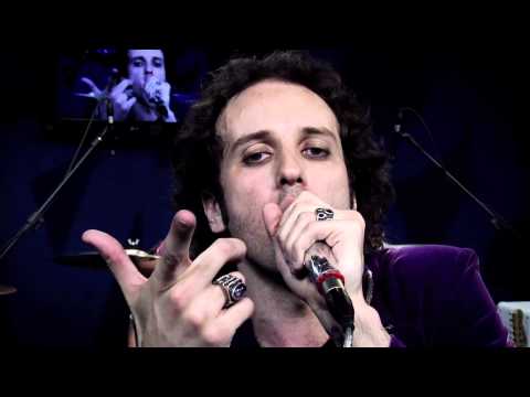 Golpe de Estado em "Um de nós" no Estúdio Showlivre 2012