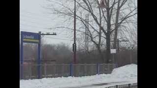 preview picture of video 'VIA #62 at Beaconsfield, QC - 2014-02-09 - 20140209c'