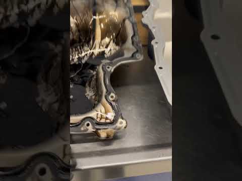 Ppe 3.0 Duramax diesel engine oil pan side by side