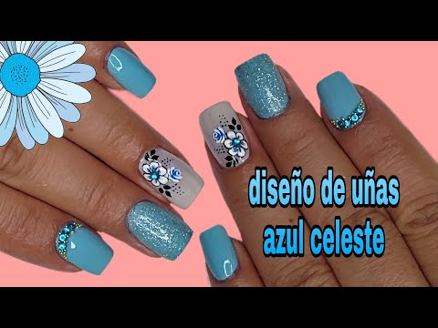Diseños de uñas /Color azul celeste/con flores 🌸😍/sky blue nail design.