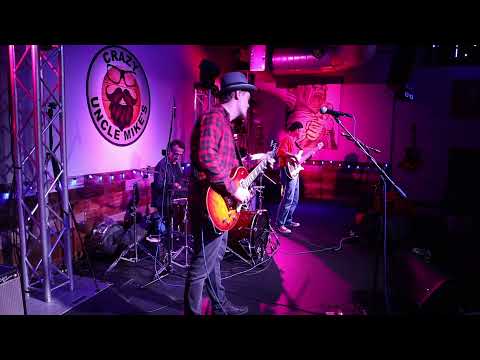 JL Fulks Blues Trio "Honey Ain't The Love" | Crazy Uncle Mikes - Boca Raton, Florida 12/23/21