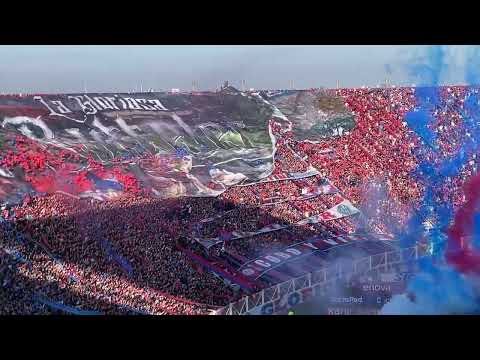 EL RECIBIMIENTO DE LA HINCHADA DE SAN LORENZO EN LA SEMIFINAL ANTE PLATENSE