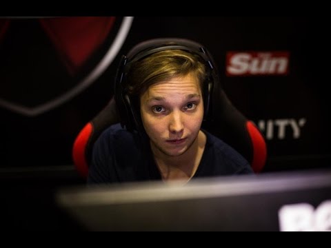 Hearthstone Tips: Playing An Aggressive Early Game (HS Summer Masters II)