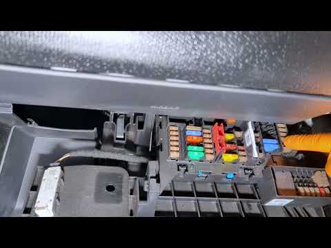 Where to Find the Fuse Box on a 2013-2021 BMW i3