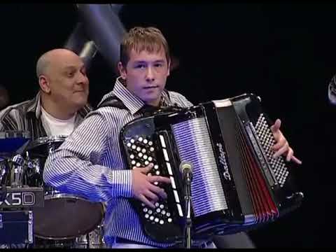 Aleksandar Zivanovic i Vladica Miladinovic - Kolo - (Live) - Zapjevaj uzivo - (Renome 25.10.2008.)