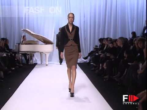 Fashion Show "Hussein Chalayan" Autumn Winter 2006 / 2007 Paris 1 of 2 by Fashion Channel