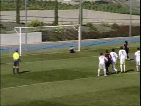 Salinas mete dos golazos con el Madrid