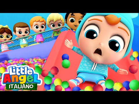 Una Giornata alle Giostre 🎢👶🏻 Cartoni Animati con Gianni Piccino - Little Angel Italiano