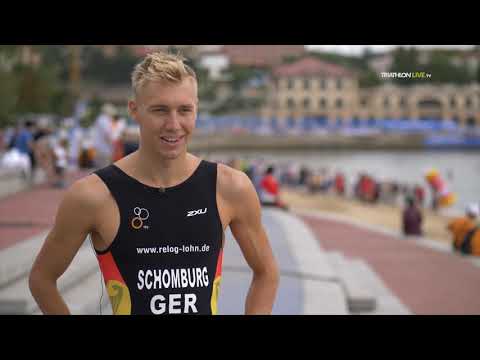 Top athletes and ASICS World Triathlon Team in Weihai