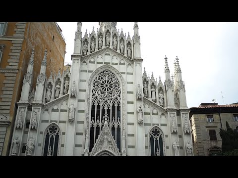 A chiesa pomba contraria o anime do purgatório