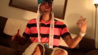 RiFF RAFF SODMG - SOULJA BOY SiGNS RiFF RAFF SODMG (MUSiC ViDEO)