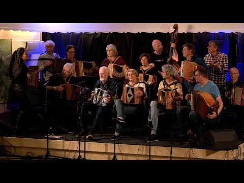 Åsalåten toraderlag - Rast på haugen av Trond Koldal