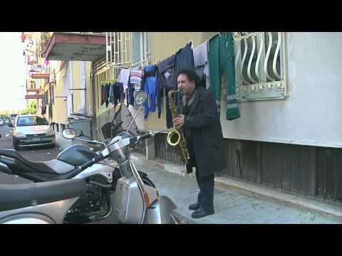 Enzo Avitabile Music Life - Clip Il sax di Avitabile