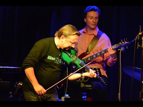 The Adam Taubitz Fusion Band - live in Poznań - Birks Law [Spyro Gyra]