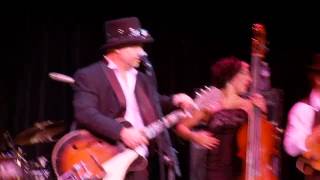 Fred Eaglesmith:  How to handle a heckler.