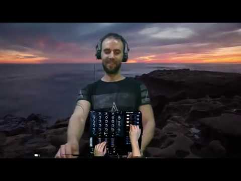 IN YOUR MIND Podcast#003  Tributo a Carlos Gallardo live session by Ibañez